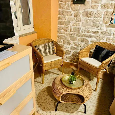 Romantic Old Town Apartment Vrsar