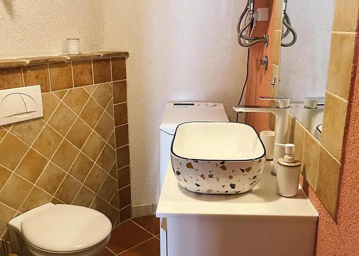 Romantic Old Town 브르사르